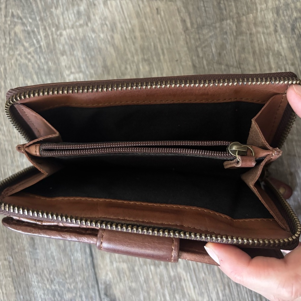 Anthropologie Harbour 2nd Brown Leather Wallet - Picture 4 of 5